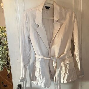 Tahari Women's Cream Linen Blazer with Belt